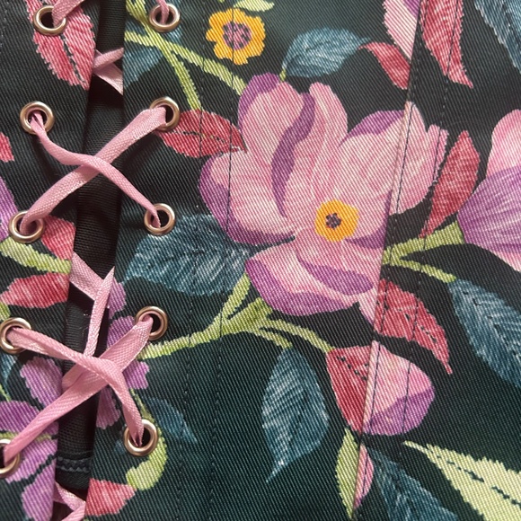 AdoreMe Corset size large - perfect for RenFest - Picture 3 of 4